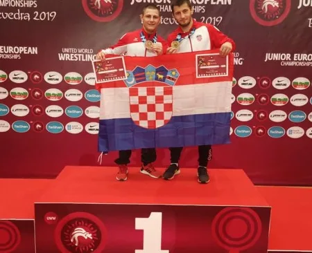 Read more about the article Karlo Kodrić i Pavel Puklavec brončani na EP