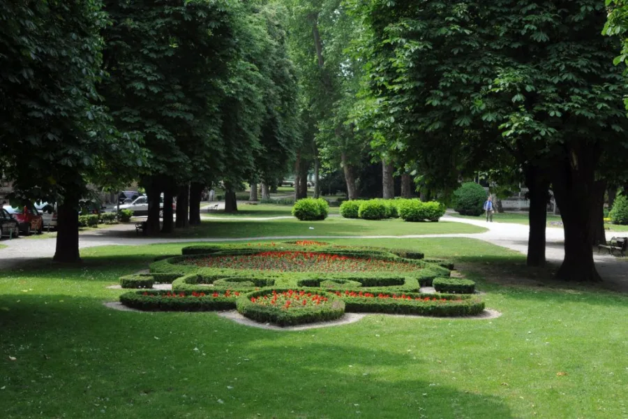 Šetalište V. Nazora