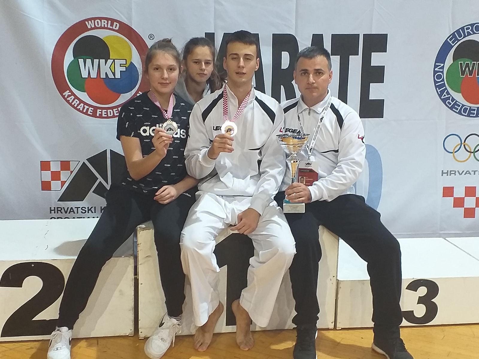You are currently viewing Karate – Ciprić prvak države, Golomboš viceprvakinja!